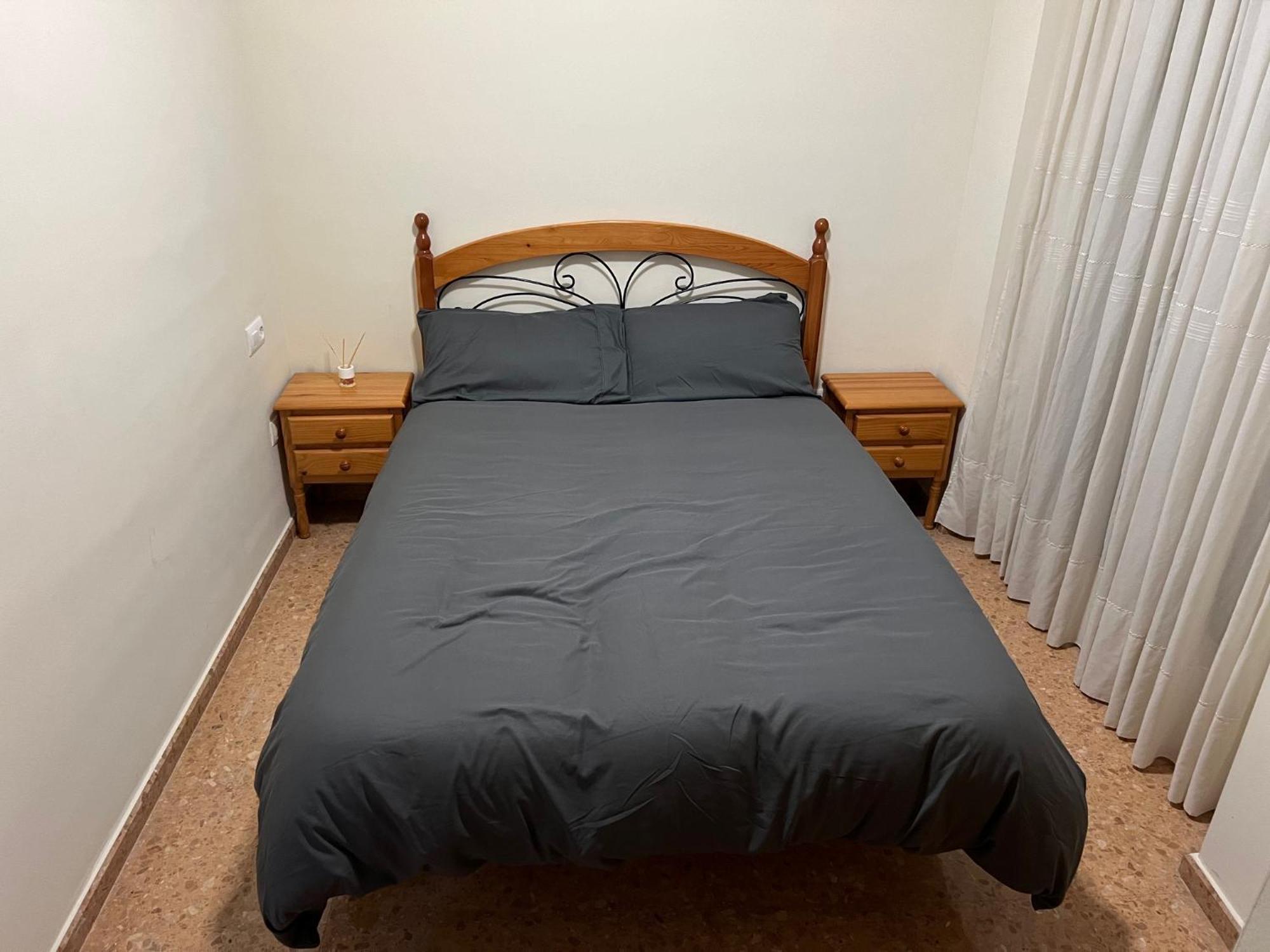 Habitacion Doble Con Bano Privado Lägenhet Valencia Exteriör bild